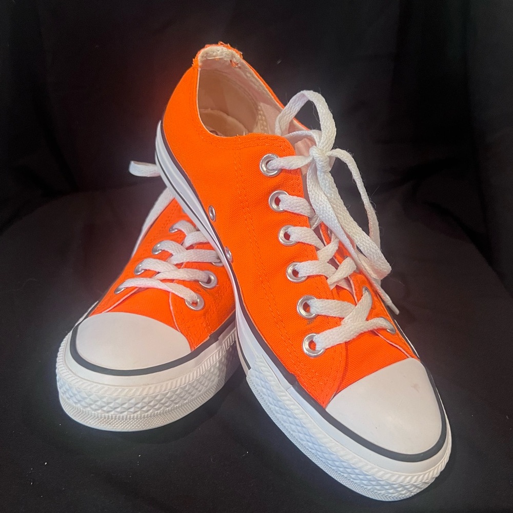 Converse Sneakers Bright Orange